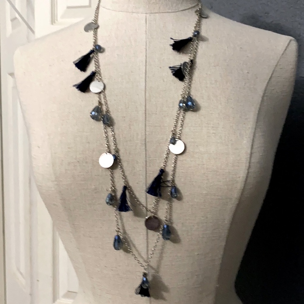 Izard necklace